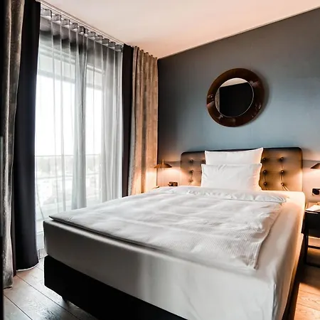 Cloud No7 Aparthotel 4*